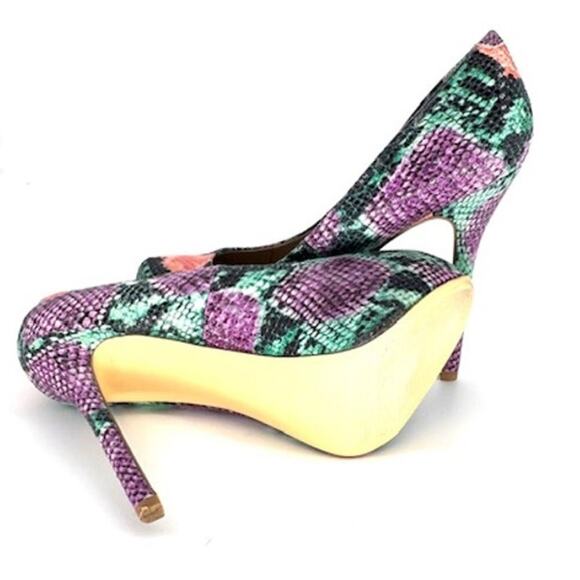 Steve Madden “Nala Green” Snakeskin Print Platform 5” Pumps! Size 9.5 - Picture 8 of 8